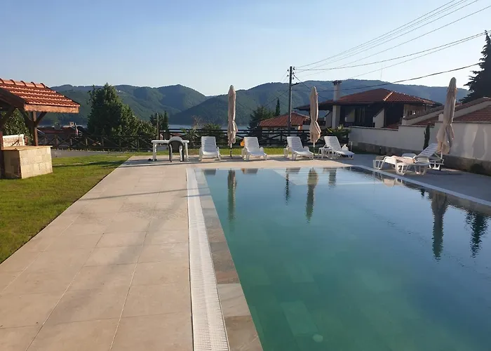 Nyaraló ракшиева къща *